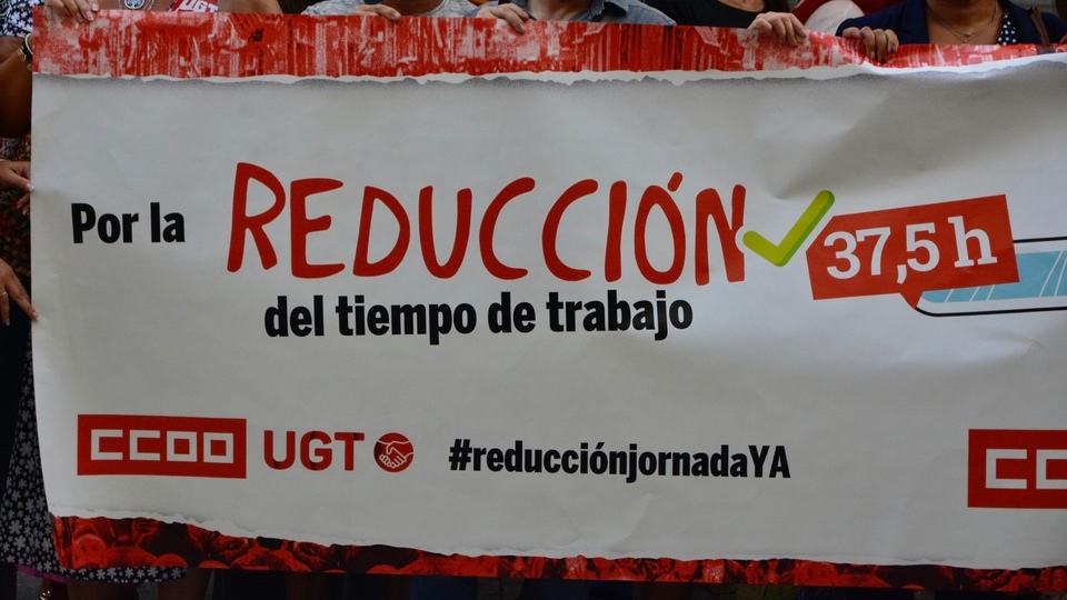 CCOO UGT concentración movilización reducción jornada laboral 2024
