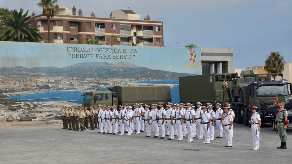 ULOG 23 cuartel acuartelamiento Otero aniversario Medalla Naval Compañía de Mar