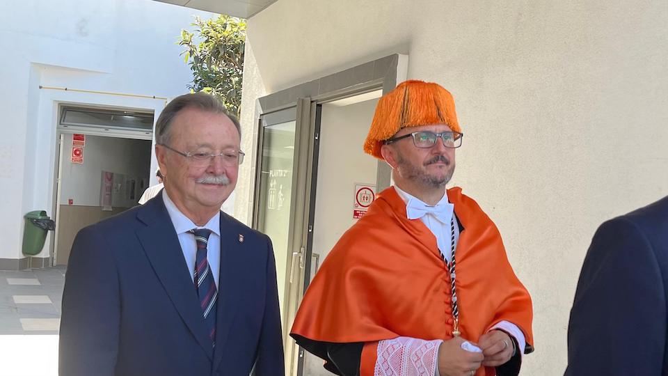 Por la izquierda, Juan Vivas y Salvador del Barrio.