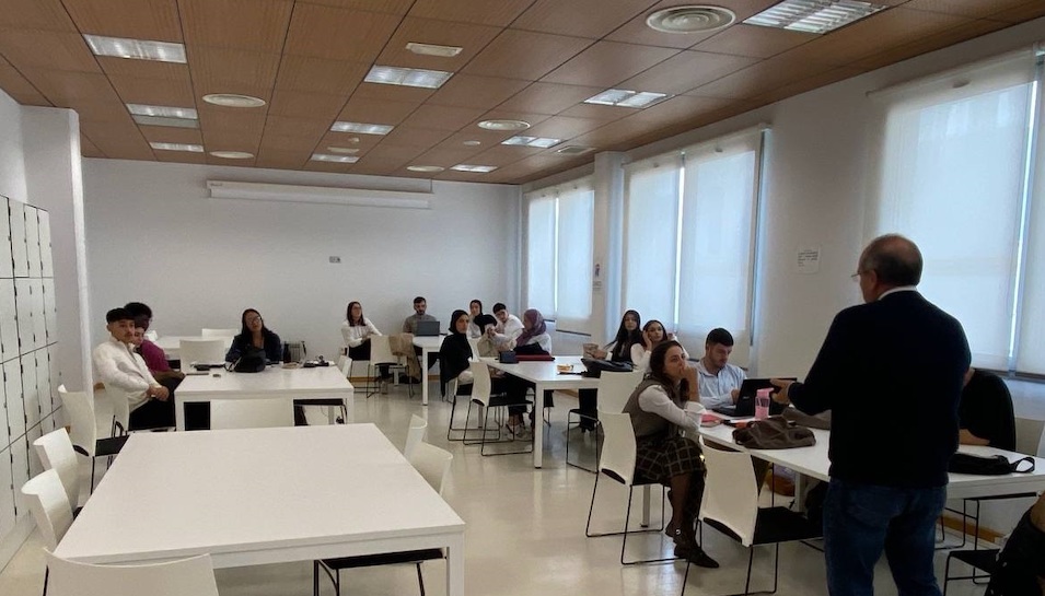 AnguLab, el evento cooperativo de Ceuta Open Future y la UGR3