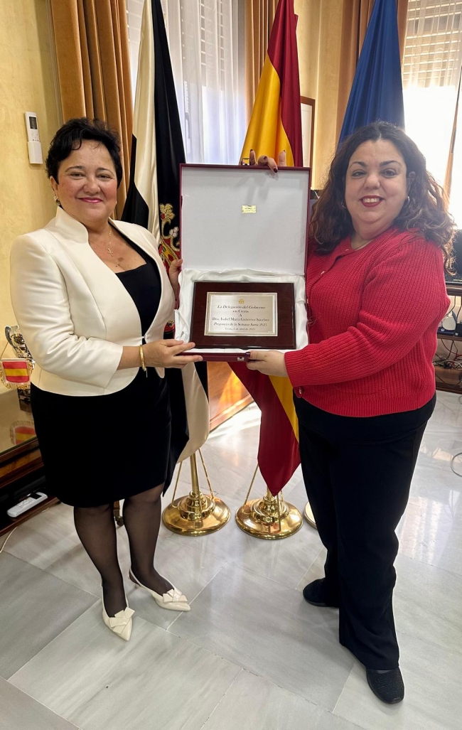 cristina perez placa pregonera semana santa 2025
