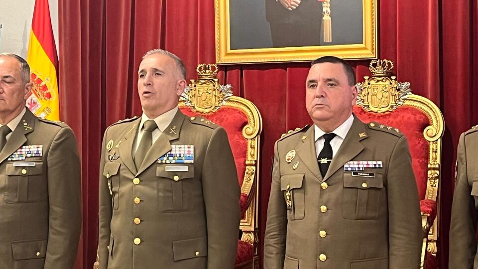 El Comandante de División Marcos Llago Navarro y el Coronel Rafael Pasamar de Terán.