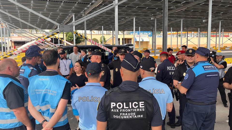 Operación 'Minerva' Frontex OPE coches vehículos puerto policia nacional europa perros control9