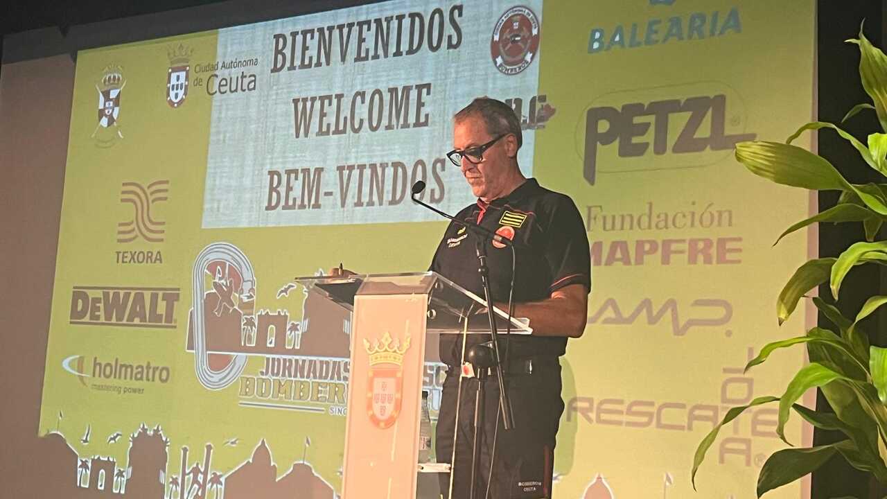 Miguel Ángel Ríos, hefe del SEIS, en la inauguración de las III Jornadas de Rescate Vertical / M.R.
