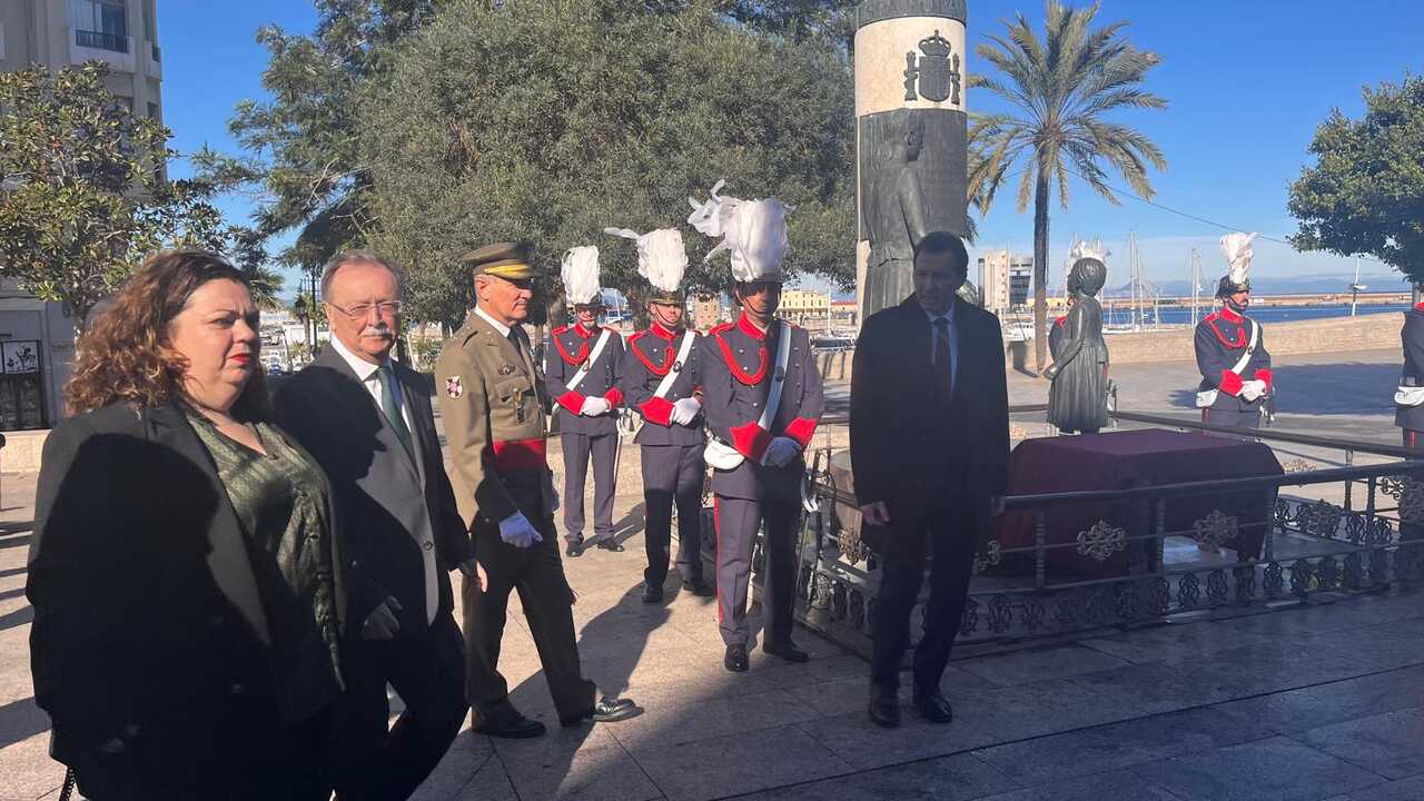 Acto por el 47 aniversario de la Constitución (5)