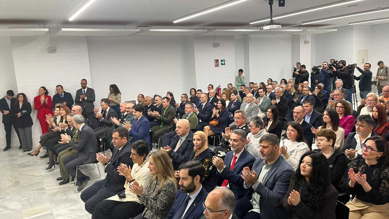 Toma de posesión de Miguel Ángel Pérez Triano.18