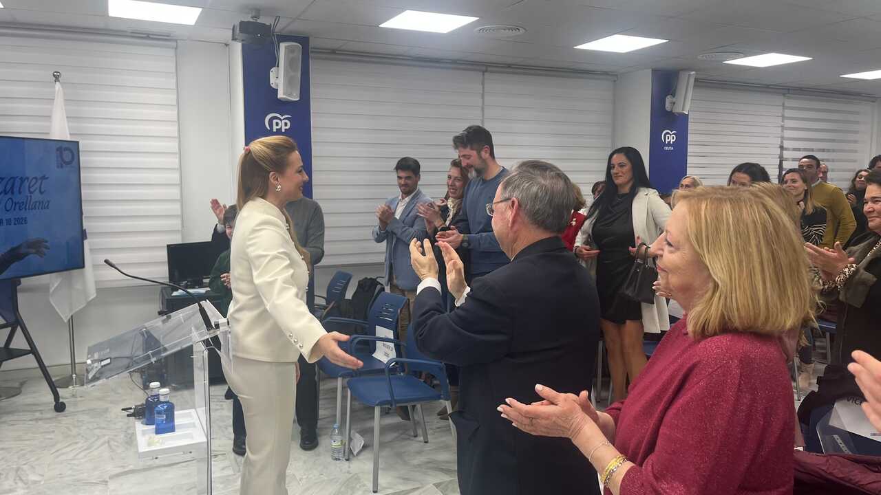 Entrega del premio Mujer 10 a Nazaret Compaz.13