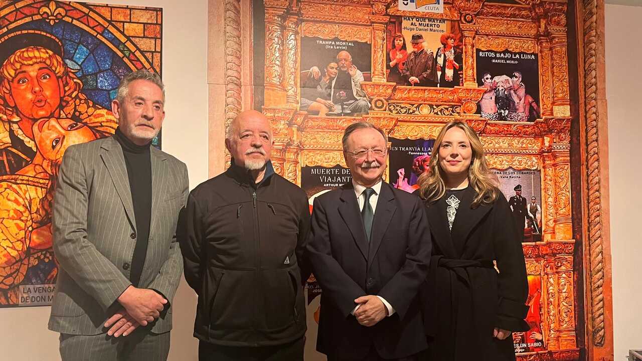 Inauguración de la exposición “42 años de teatro bajo la dirección de Manuel Merlo (1984-2026)” (7)