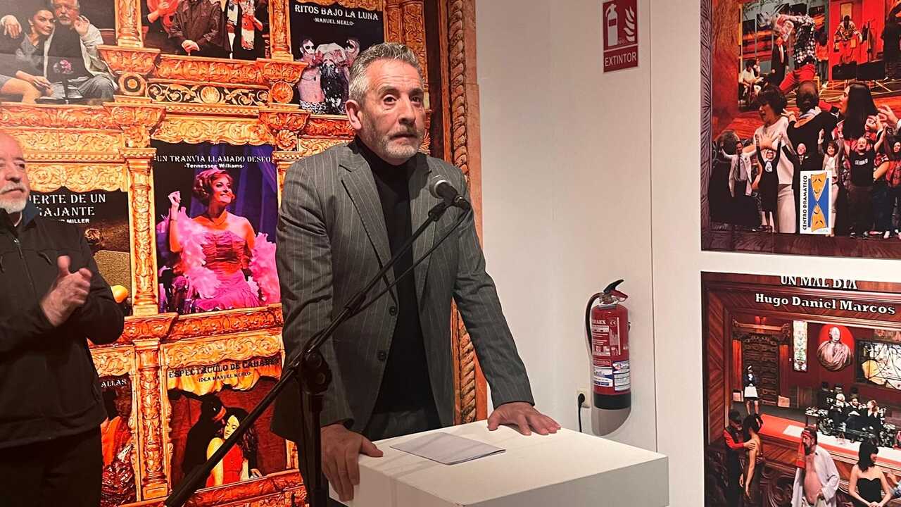  Inauguración de la exposición “42 años de teatro bajo la dirección de Manuel Merlo (1984-2026)” (8)