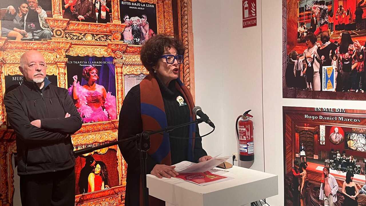 Inauguración de la exposición “42 años de teatro bajo la dirección de Manuel Merlo (1984-2026)” (10)