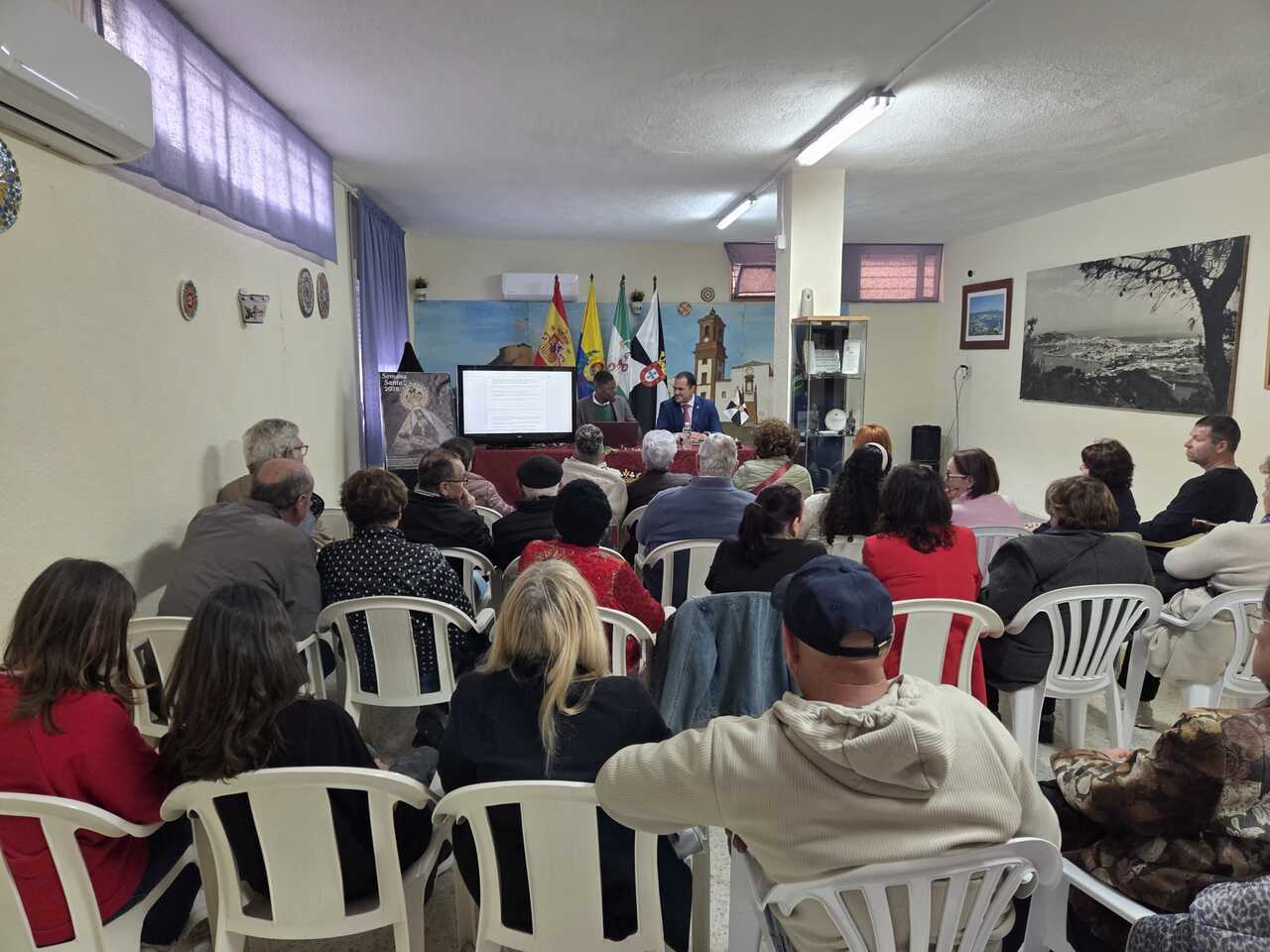 Presentación del rincón cofrade de la Casa de Ceuta en Algeciras.
