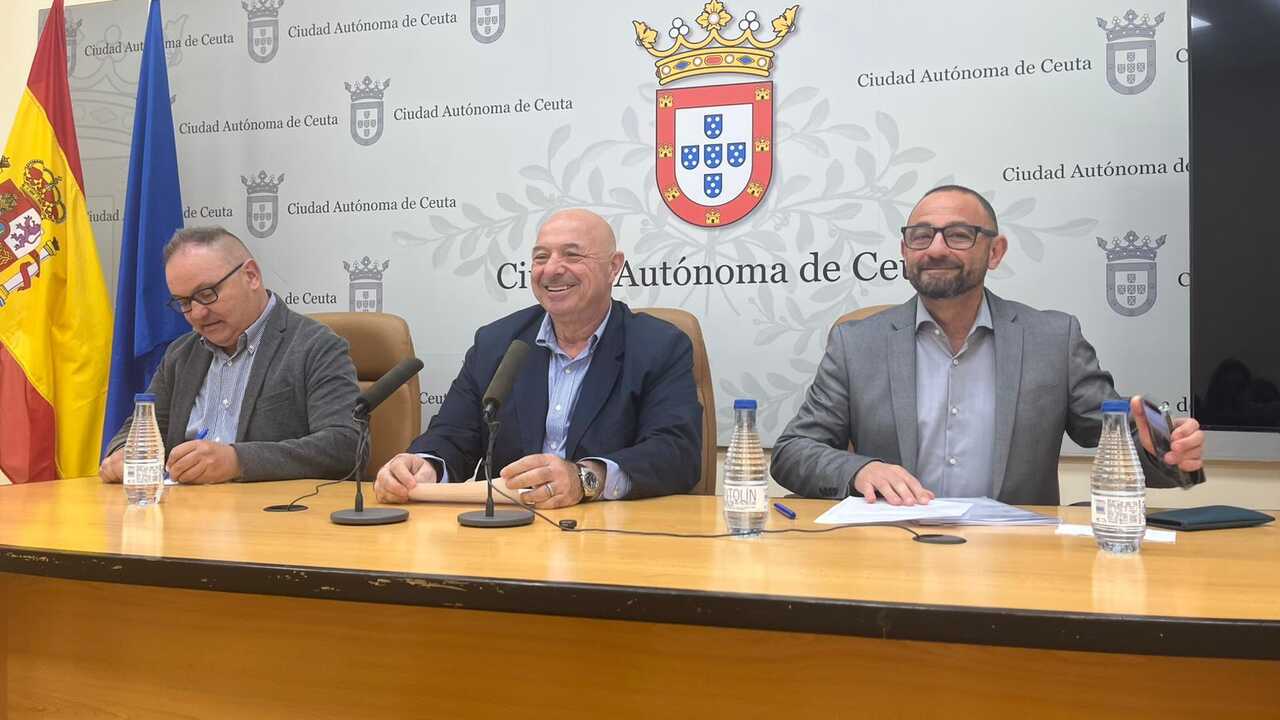 Presentación del contrato con EnterRías y los nuevos paquetes turísticos de la Ciudad / A.I.